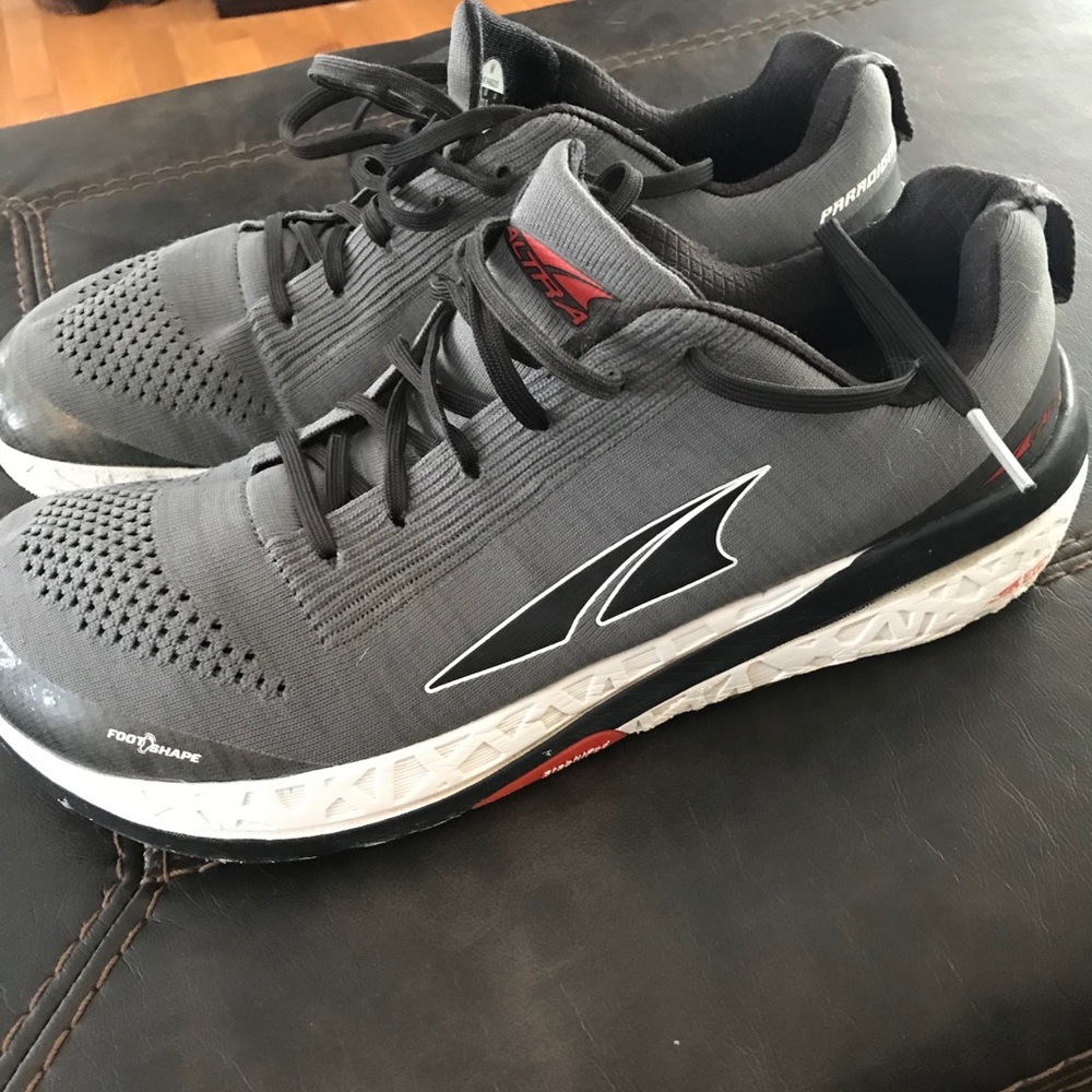 ALTRA Paradigm 4.5 running/walking shoe